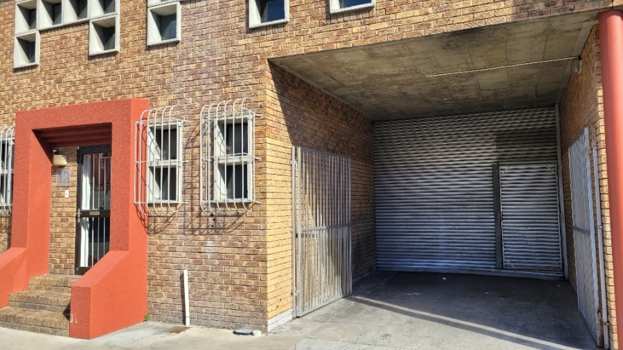 To Let commercial Property for Rent in Montague Gardens Western Cape